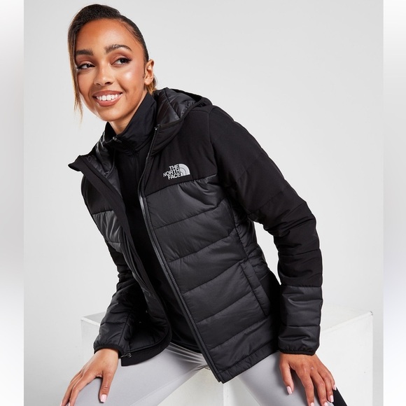 The North Face Synth II Insulated Jacket in Black - Picture 1 of 13